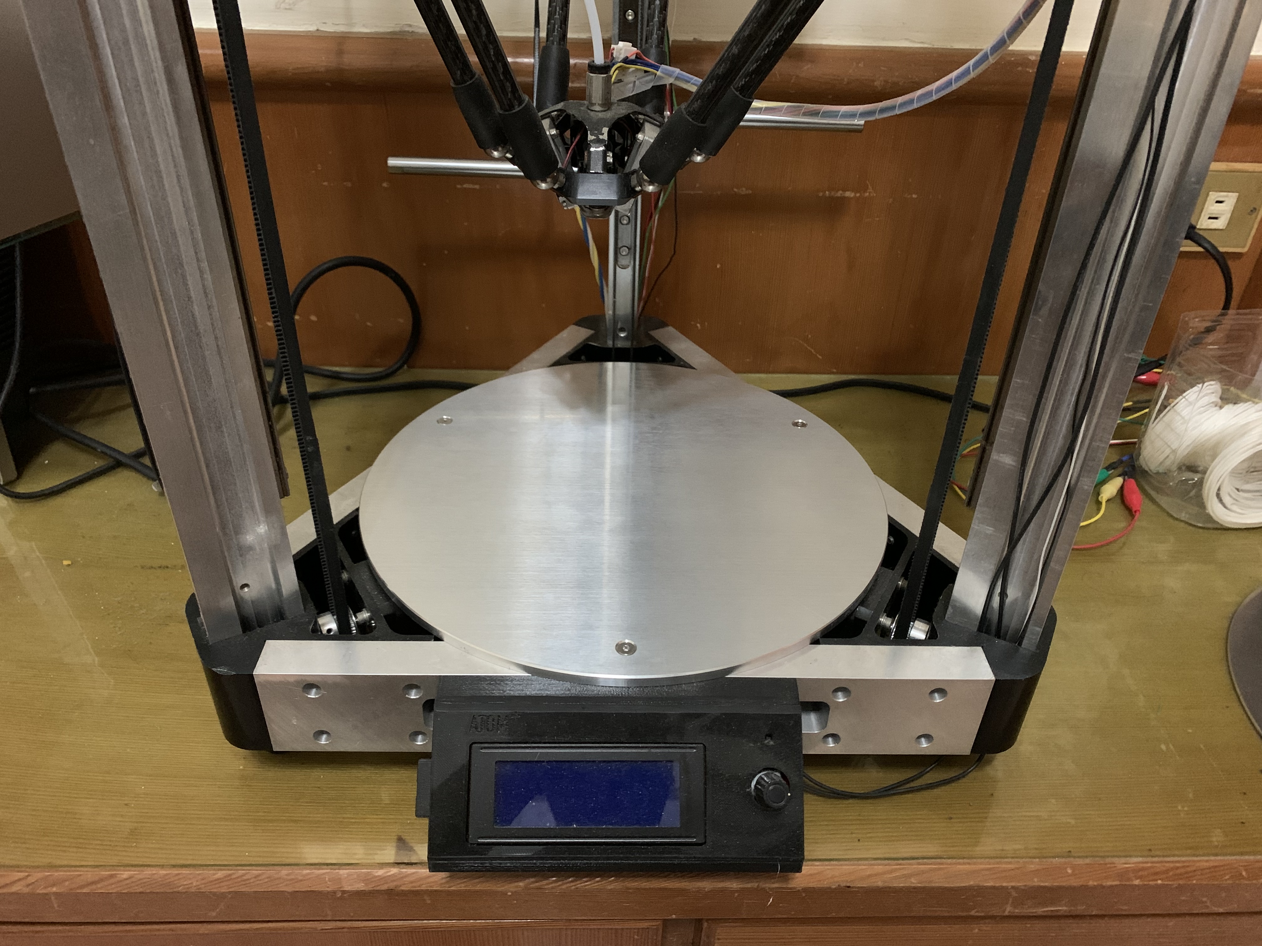 很結實的用料,所以也可以拿來作較大扭力的加工需求。